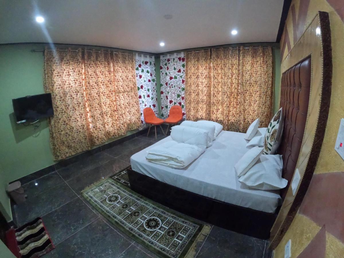 Hotel Seven Pahalgām Екстериор снимка