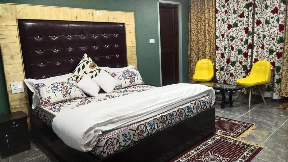 Hotel Seven Pahalgām Екстериор снимка